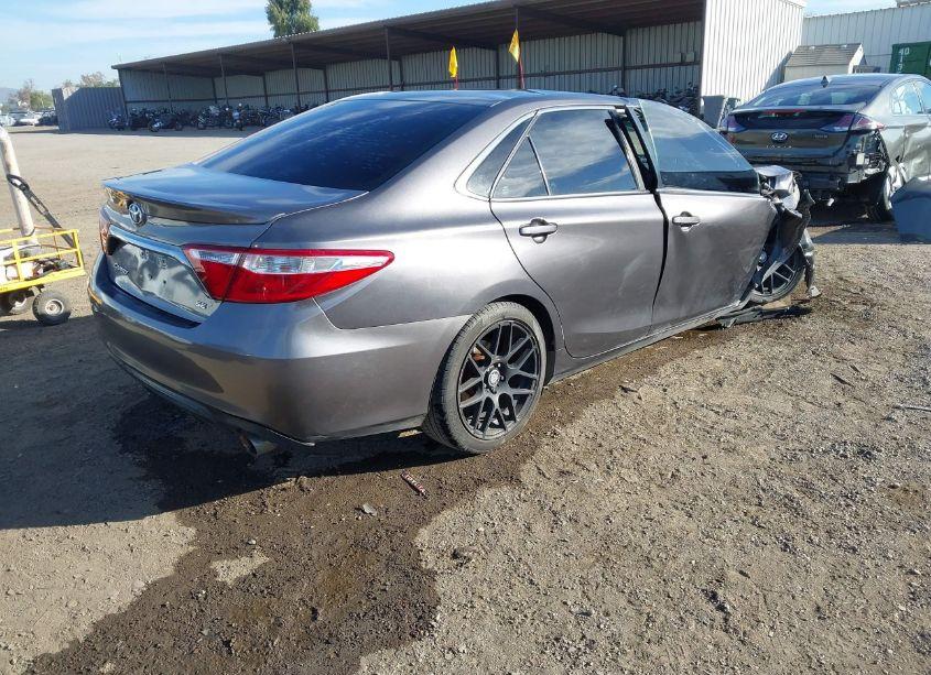 Photo 4 of 2017 Toyota Camry SE (VIN 4T1BF1FK7HU341501)