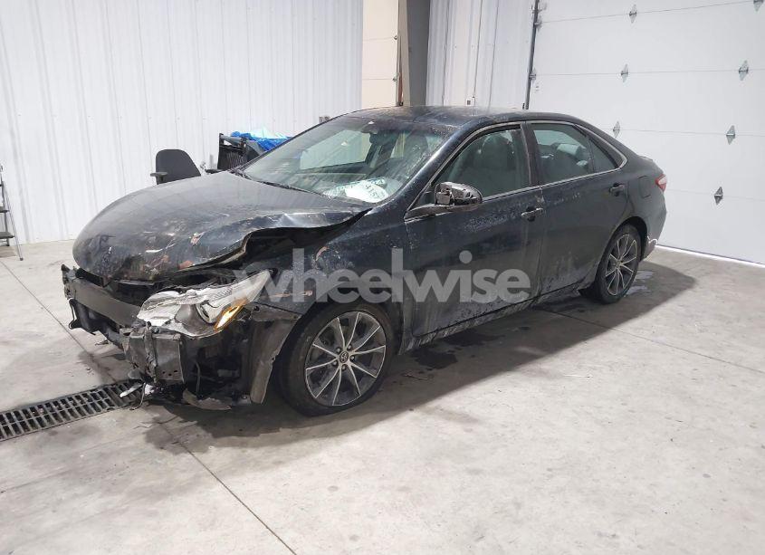 Photo 2 of 2017 Toyota Camry XSE (VIN 4T1BF1FK7HU352613)