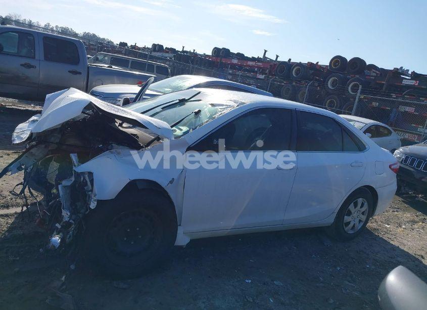 Photo 13 of 2017 Toyota Camry LE (VIN 4T1BF1FK7HU356967)