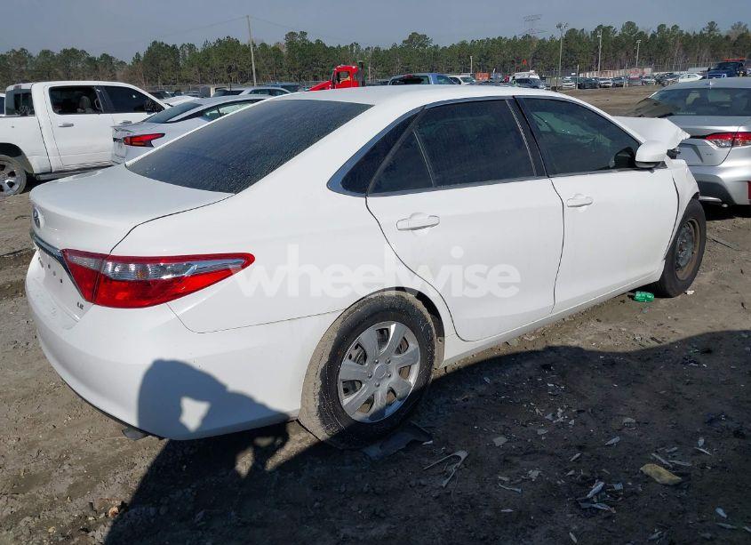 Photo 4 of 2017 Toyota Camry LE (VIN 4T1BF1FK7HU356967)