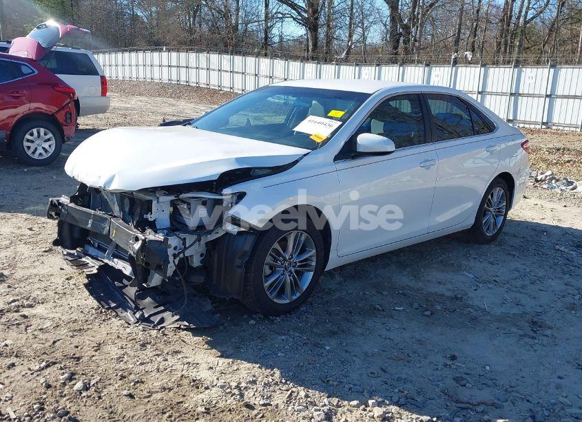 Photo 2 of 2017 Toyota Camry SE (VIN 4T1BF1FK7HU363224)
