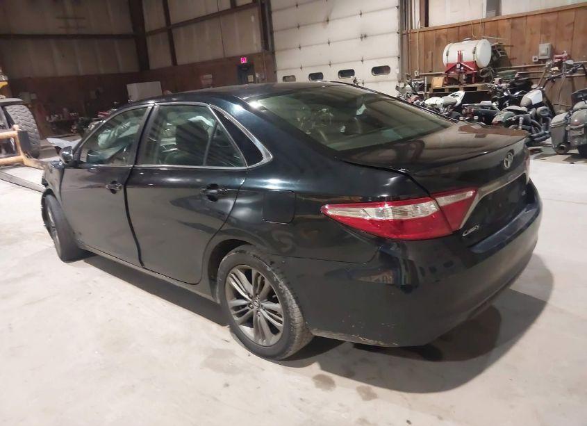 Photo 3 of 2017 Toyota Camry SE (VIN 4T1BF1FK7HU376541)