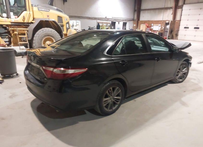 Photo 4 of 2017 Toyota Camry SE (VIN 4T1BF1FK7HU376541)