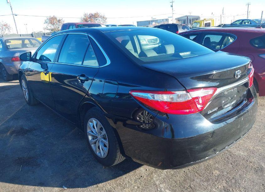 Photo 3 of 2017 Toyota Camry LE (VIN 4T1BF1FK7HU379763)