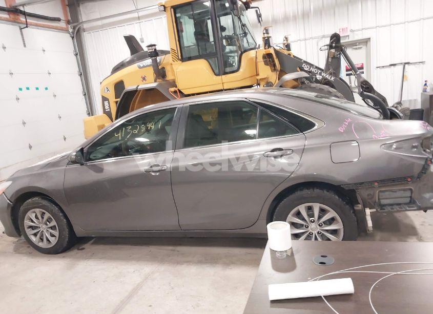 Photo 14 of 2017 Toyota Camry LE (VIN 4T1BF1FK7HU385370)