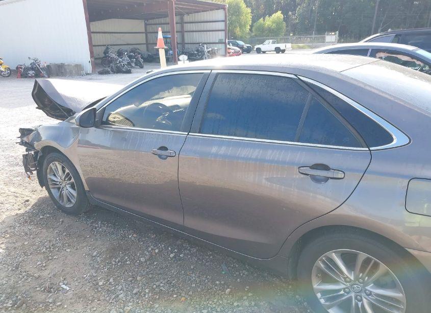 Photo 15 of 2017 Toyota Camry SE (VIN 4T1BF1FK7HU386311)