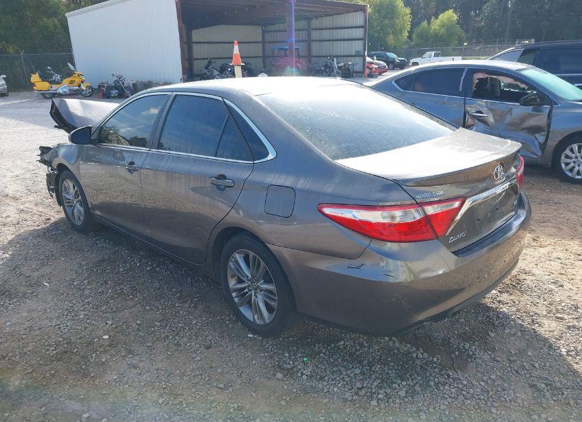 Photo 3 of 2017 Toyota Camry SE (VIN 4T1BF1FK7HU386311)