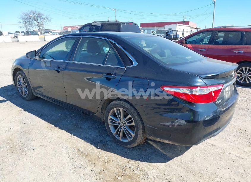 Photo 3 of 2017 Toyota Camry SE (VIN 4T1BF1FK7HU403267)