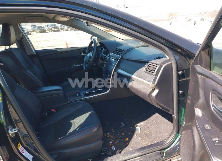 Photo 5 of 2017 Toyota Camry SE (VIN 4T1BF1FK7HU403267)