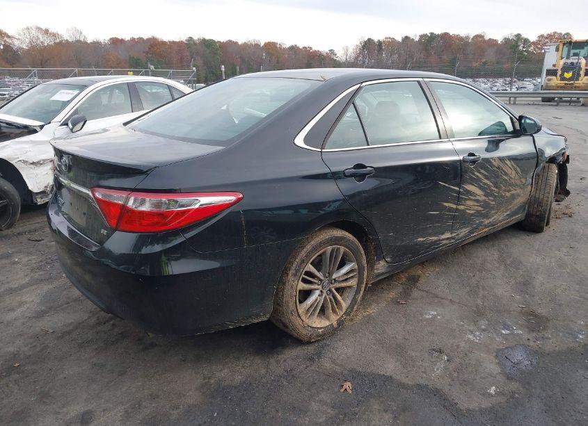 Photo 4 of 2017 Toyota Camry SE (VIN 4T1BF1FK7HU404371)