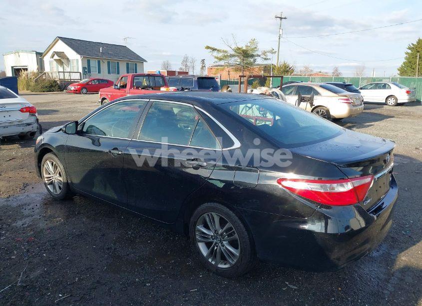 Photo 3 of 2017 Toyota Camry SE (VIN 4T1BF1FK7HU405844)