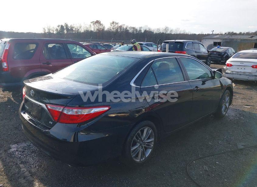 Photo 4 of 2017 Toyota Camry SE (VIN 4T1BF1FK7HU405844)