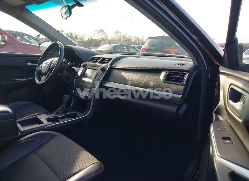 Photo 5 of 2017 Toyota Camry SE (VIN 4T1BF1FK7HU405844)