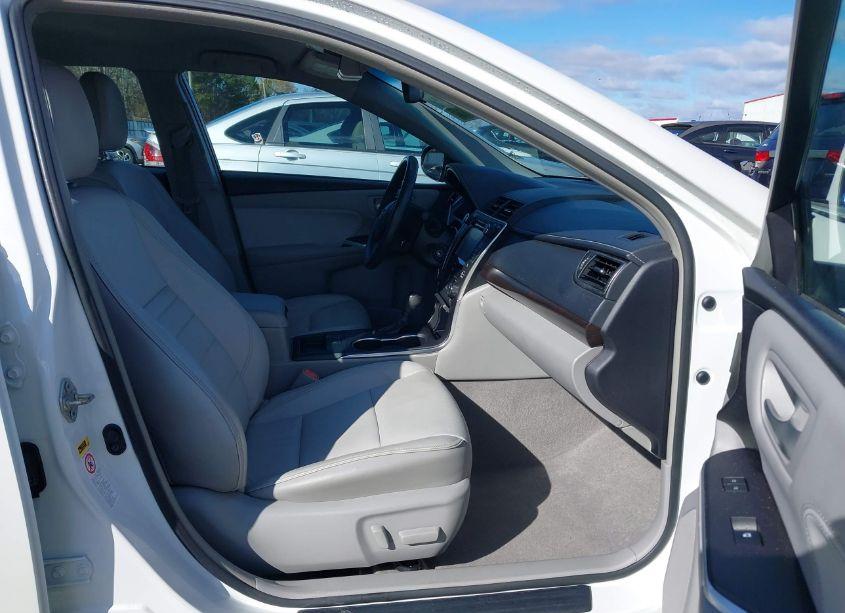 Photo 5 of 2017 Toyota Camry XLE (VIN 4T1BF1FK7HU409120)