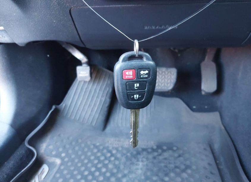 Photo 11 of 2017 Toyota Camry SE (VIN 4T1BF1FK7HU415404)