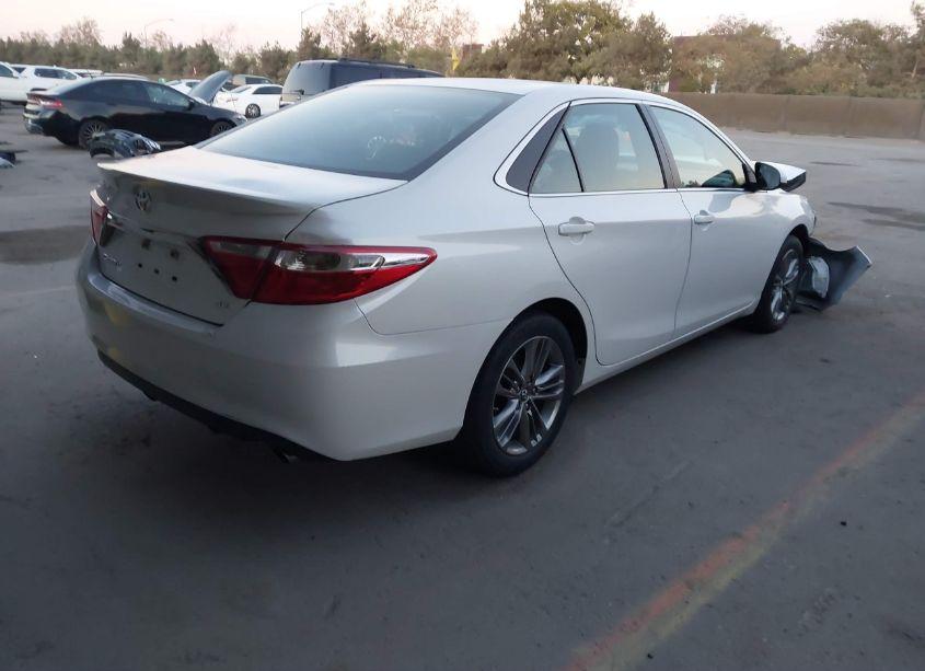 Photo 4 of 2017 Toyota Camry SE (VIN 4T1BF1FK7HU415435)