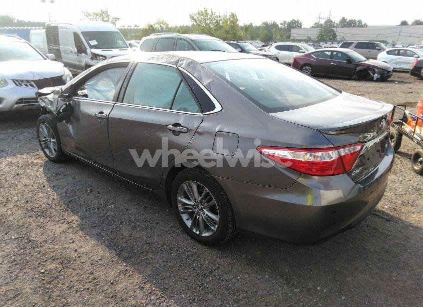 Photo 3 of 2017 Toyota Camry SE (VIN 4T1BF1FK7HU417914)