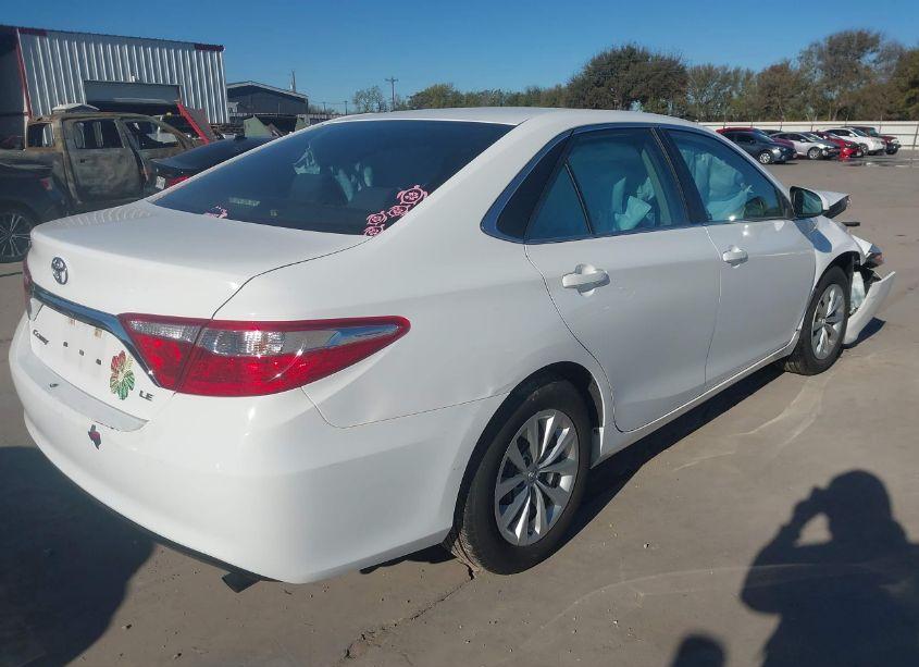 Photo 4 of 2017 Toyota Camry LE (VIN 4T1BF1FK7HU418187)