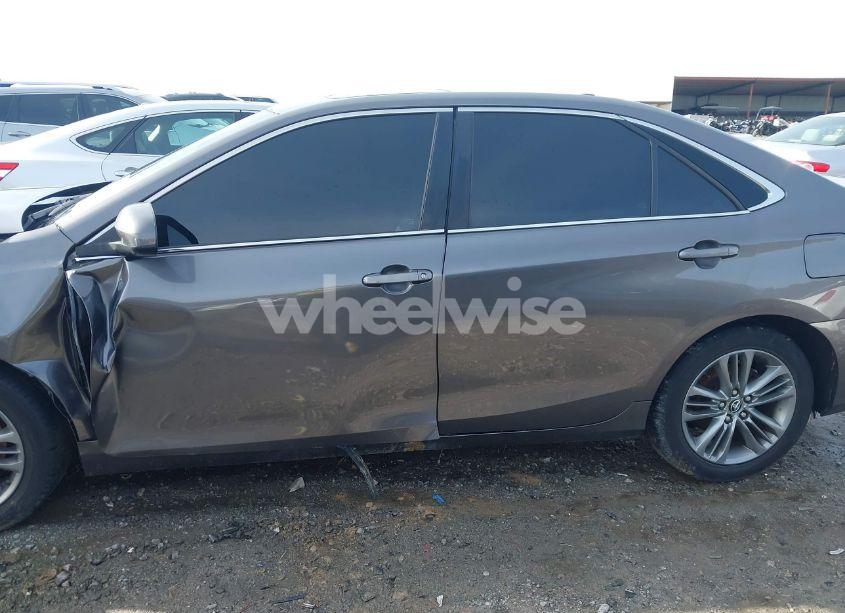 Photo 14 of 2017 Toyota Camry SE (VIN 4T1BF1FK7HU434843)