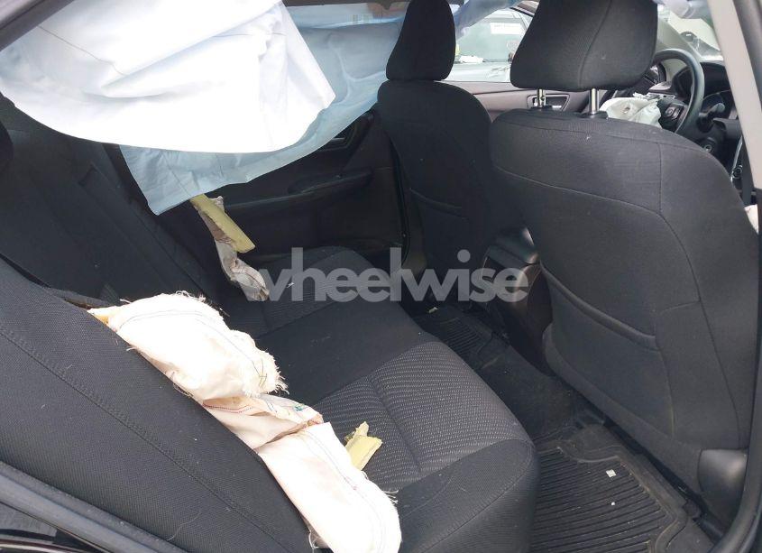 Photo 8 of 2017 Toyota Camry LE (VIN 4T1BF1FK7HU625839)