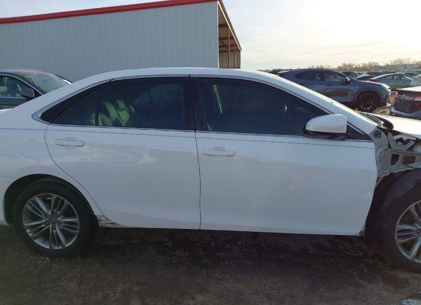 Photo 14 of 2017 Toyota Camry SE (VIN 4T1BF1FK7HU626490)