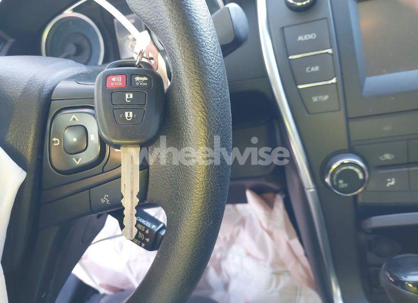 Photo 11 of 2017 Toyota Camry LE (VIN 4T1BF1FK7HU650272)