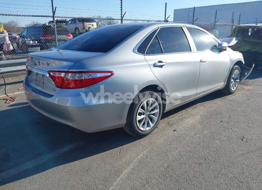 Photo 4 of 2017 Toyota Camry LE (VIN 4T1BF1FK7HU650272)