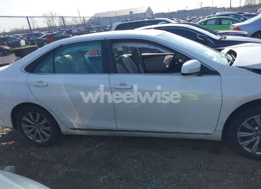 Photo 13 of 2017 Toyota Camry XLE (VIN 4T1BF1FK7HU661952)