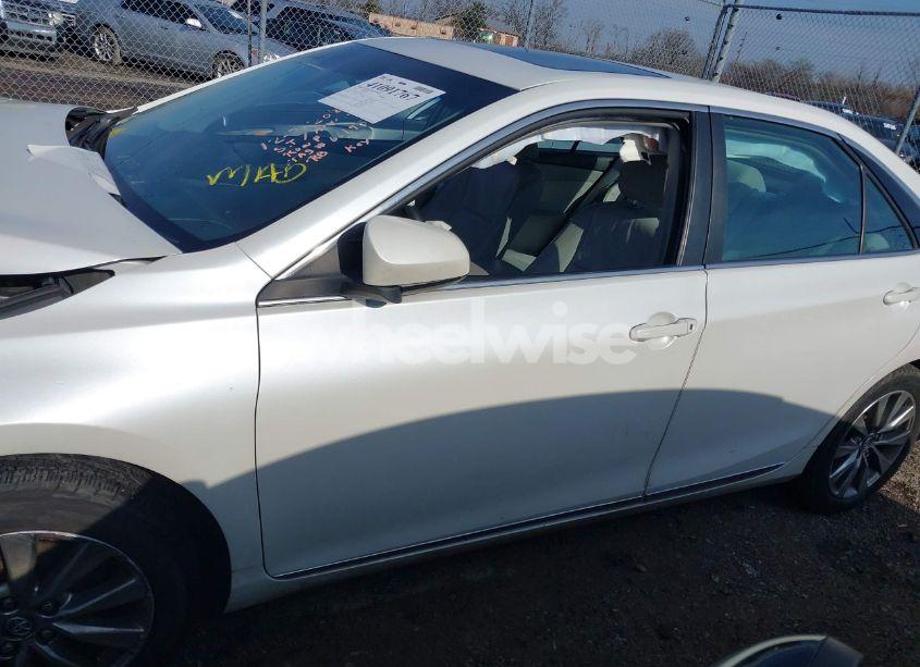 Photo 14 of 2017 Toyota Camry XLE (VIN 4T1BF1FK7HU661952)