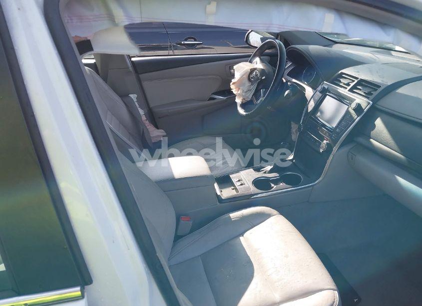 Photo 5 of 2017 Toyota Camry XLE (VIN 4T1BF1FK7HU661952)