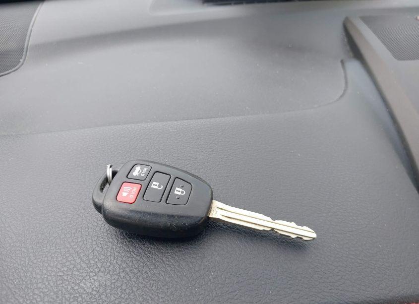 Photo 11 of 2017 Toyota Camry SE (VIN 4T1BF1FK7HU674295)