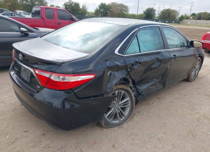 Photo 4 of 2017 Toyota Camry SE (VIN 4T1BF1FK7HU674295)