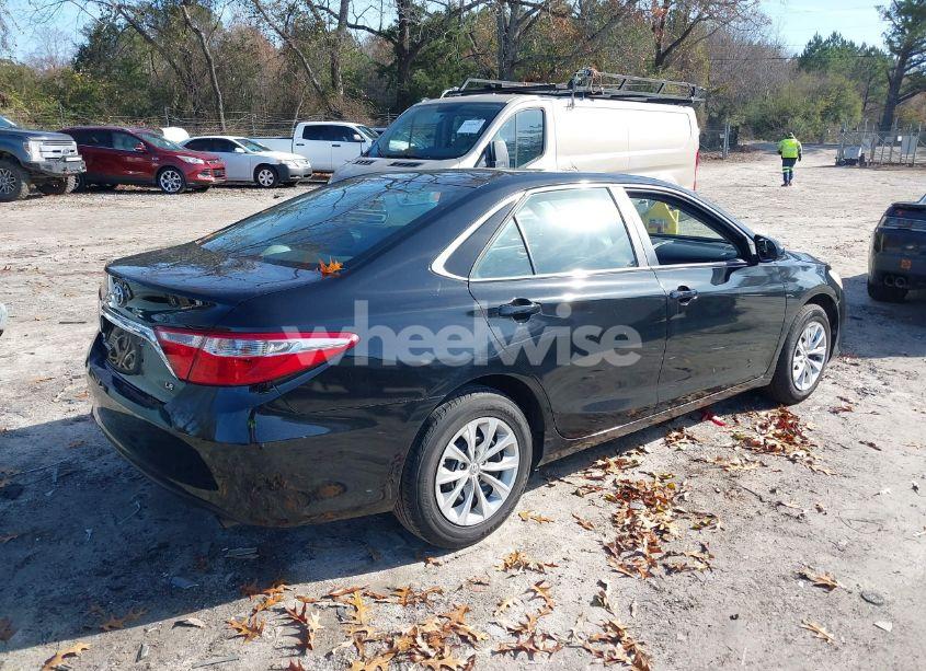 Photo 4 of 2017 Toyota Camry LE (VIN 4T1BF1FK7HU682123)