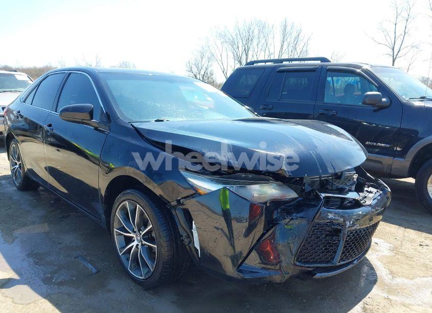 2017 Toyota Camry XSE (VIN 4T1BF1FK7HU683790) main photo