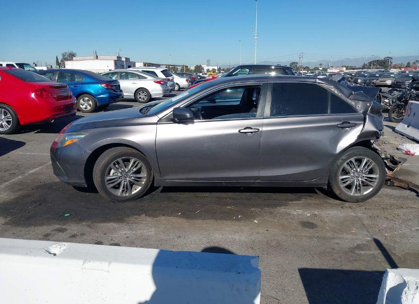 Photo 14 of 2017 Toyota Camry SE (VIN 4T1BF1FK7HU688455)