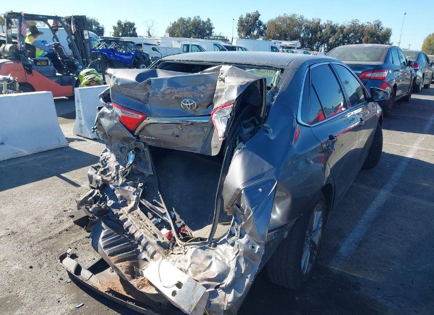 Photo 4 of 2017 Toyota Camry SE (VIN 4T1BF1FK7HU688455)