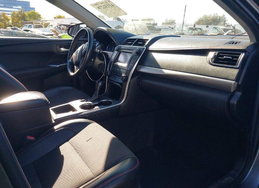 Photo 5 of 2017 Toyota Camry SE (VIN 4T1BF1FK7HU688455)