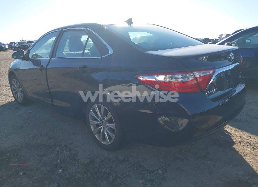 Photo 3 of 2017 Toyota Camry XLE (VIN 4T1BF1FK7HU701155)