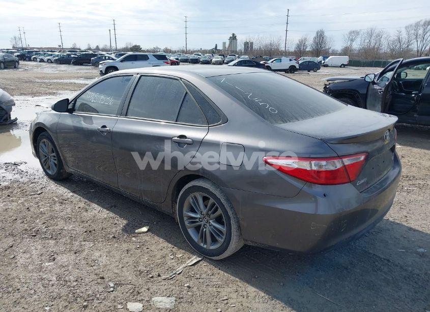 Photo 3 of 2017 Toyota Camry SE (VIN 4T1BF1FK7HU711250)