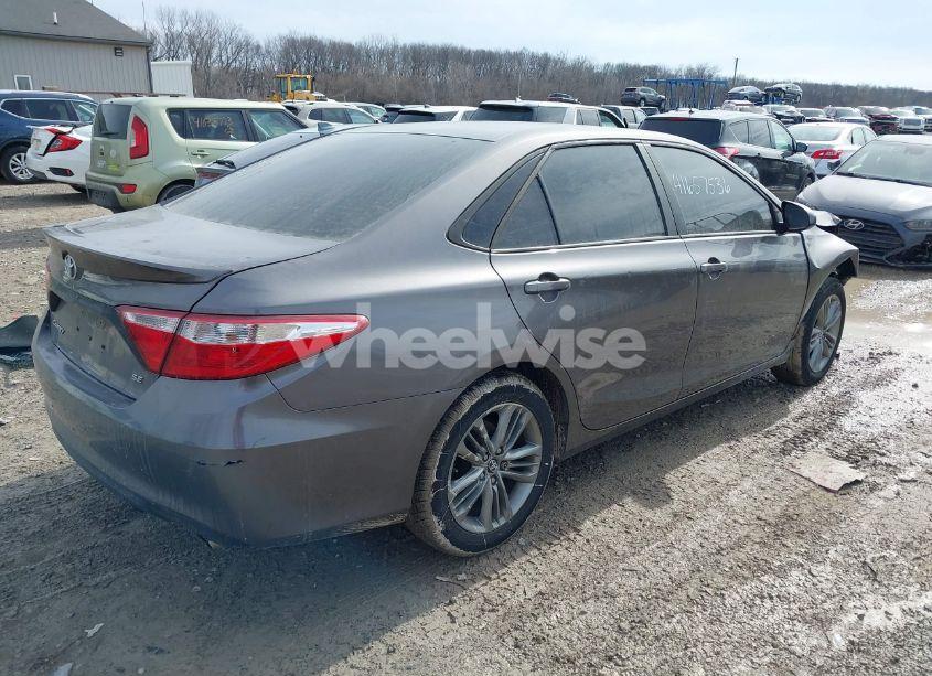 Photo 4 of 2017 Toyota Camry SE (VIN 4T1BF1FK7HU711250)