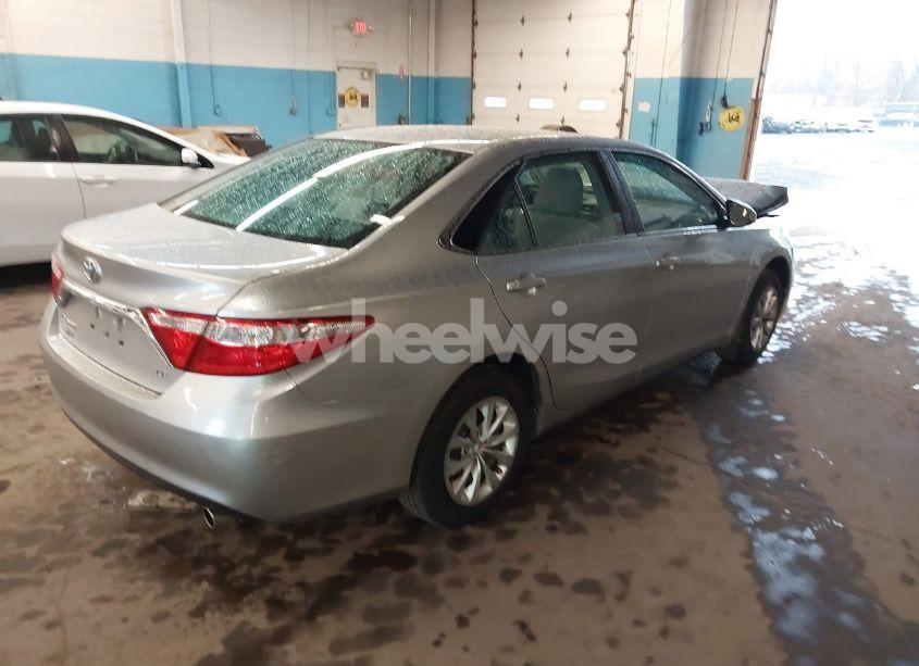 Photo 4 of 2017 Toyota Camry LE (VIN 4T1BF1FK7HU726721)