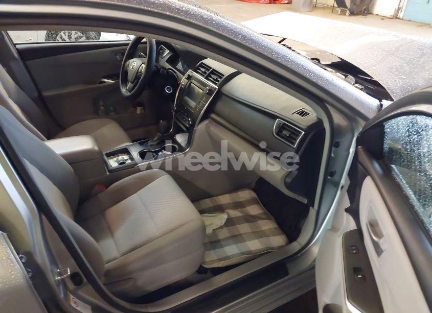 Photo 5 of 2017 Toyota Camry LE (VIN 4T1BF1FK7HU726721)