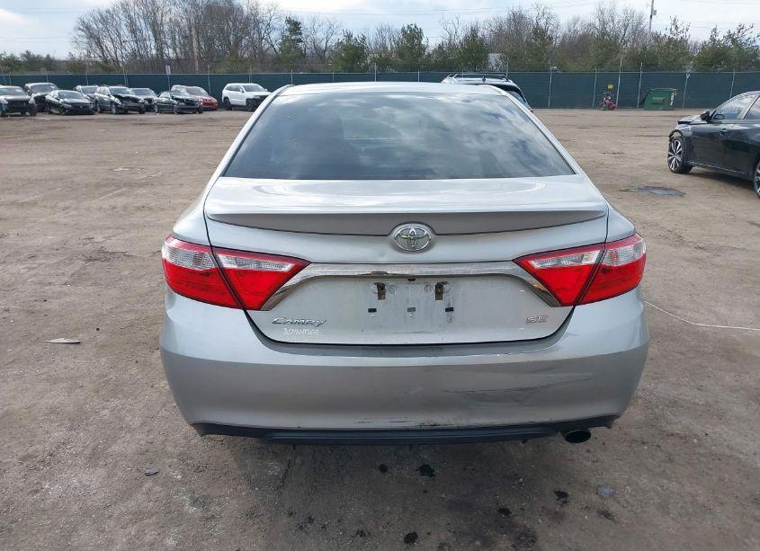 Photo 16 of 2017 Toyota Camry SE (VIN 4T1BF1FK7HU735936)