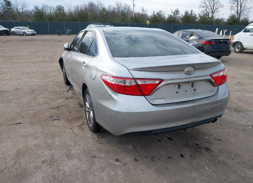 Photo 3 of 2017 Toyota Camry SE (VIN 4T1BF1FK7HU735936)