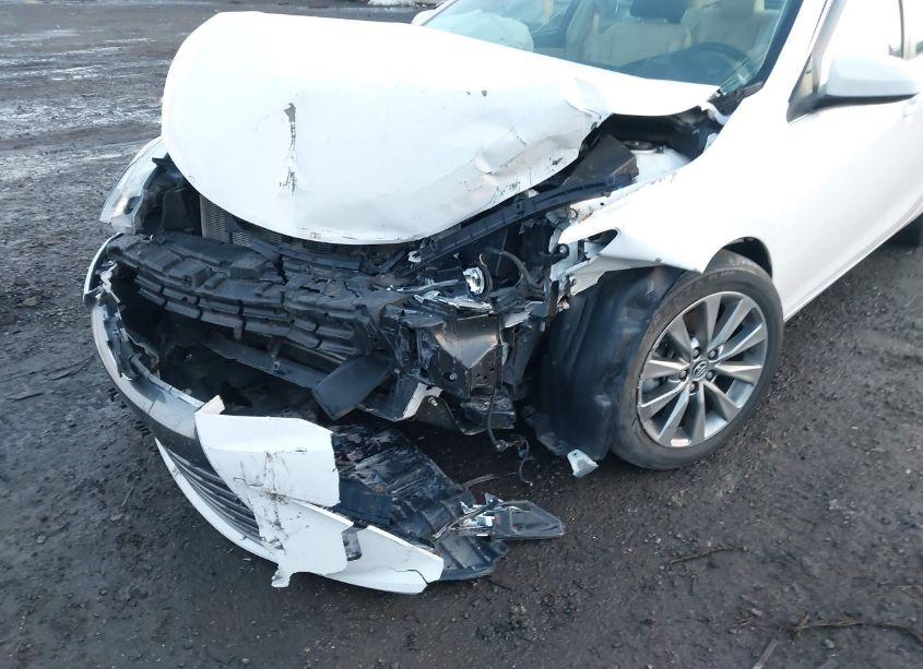 Photo 6 of 2017 Toyota Camry XLE (VIN 4T1BF1FK7HU739503)