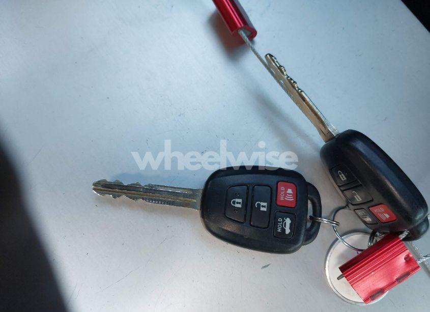 Photo 11 of 2017 Toyota Camry SE (VIN 4T1BF1FK7HU740411)