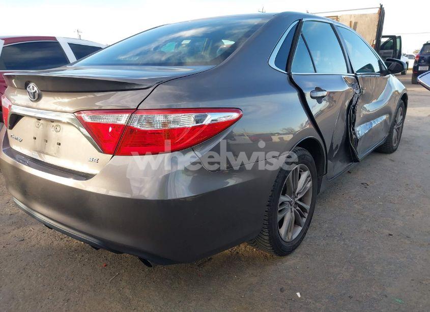 Photo 4 of 2017 Toyota Camry SE (VIN 4T1BF1FK7HU740411)