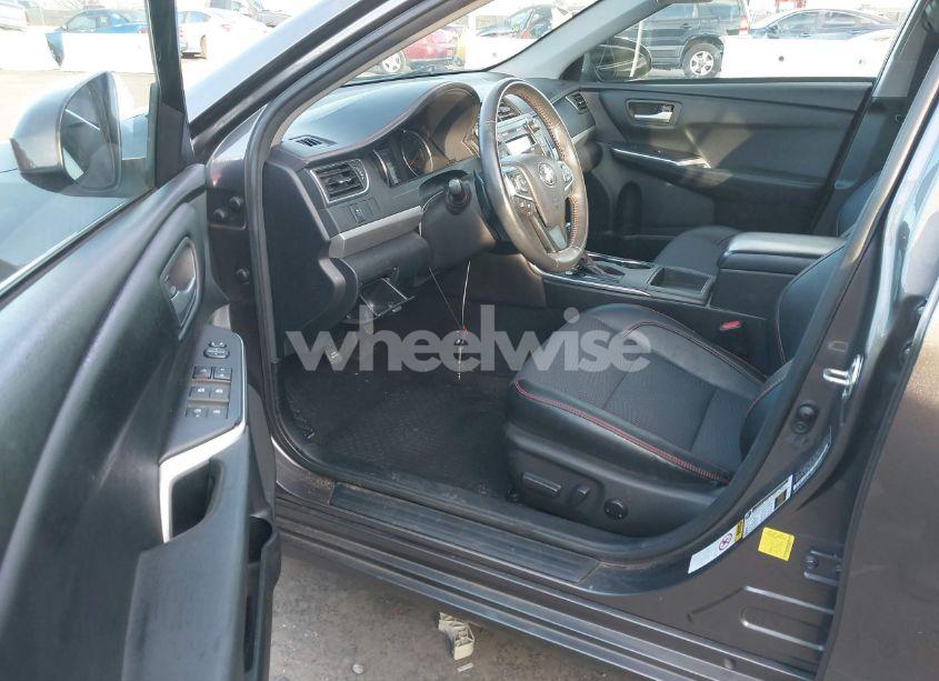 Photo 5 of 2017 Toyota Camry SE (VIN 4T1BF1FK7HU740411)