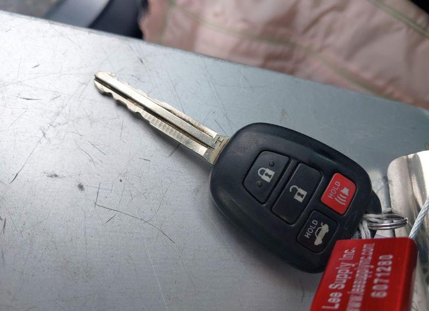 Photo 11 of 2017 Toyota Camry SE (VIN 4T1BF1FK7HU787597)