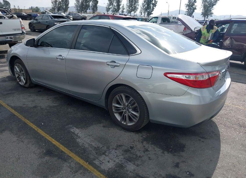 Photo 3 of 2017 Toyota Camry SE (VIN 4T1BF1FK7HU787597)